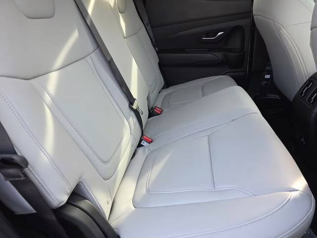 2026 Atlas White Hyundai Santa Cruz SEL AWD Truck