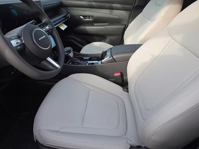 2026 Atlas White Hyundai Santa Cruz SEL AWD Truck