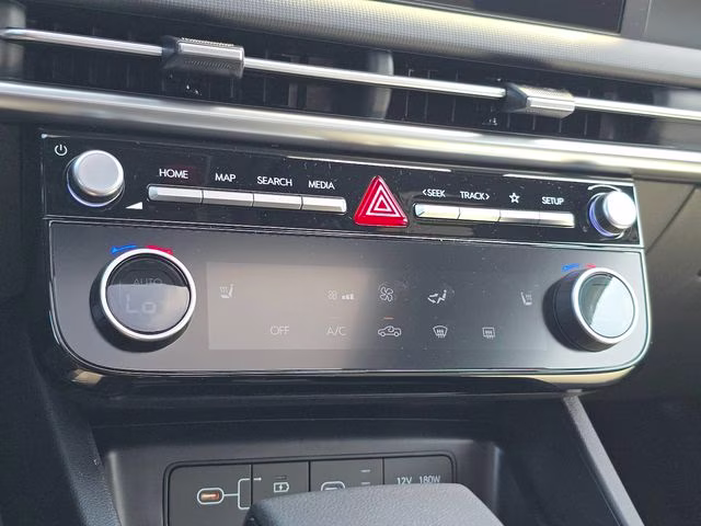2026 Atlas White Hyundai Santa Cruz SEL AWD Truck