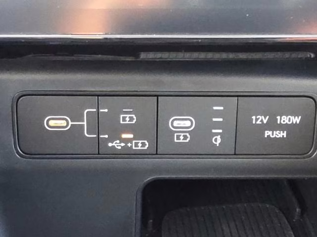 2026 Atlas White Hyundai Santa Cruz SEL AWD Truck