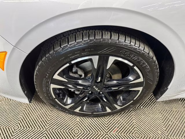 2022 Wolf Gray Kia K5 GT-Line AWD Sedan
