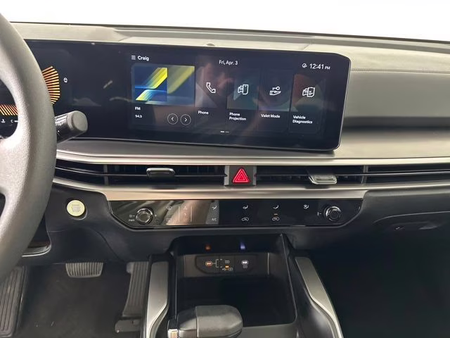 2025 Everlasting Silver Kia Sorento LX FWD SUV