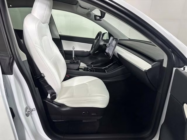 2021 Pearl White Multi-Coat Tesla Model Y Standard Range RWD SUV
