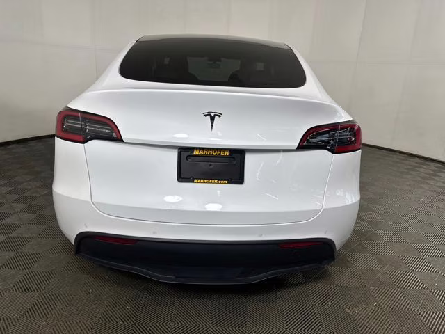 2021 Pearl White Multi-Coat Tesla Model Y Standard Range RWD SUV