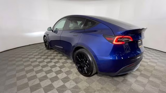 2021 Deep Blue Metallic Tesla Model Y Long Range AWD SUV