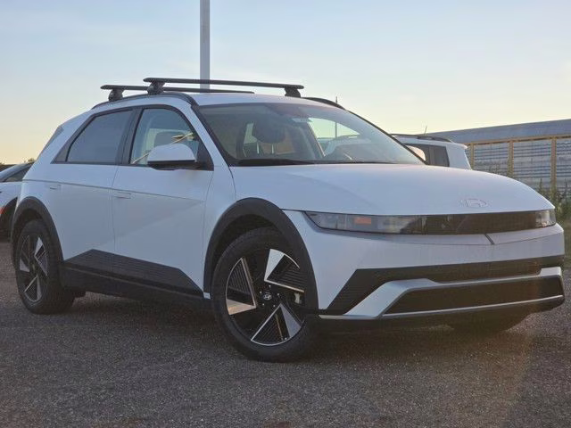 2025 Atlas White Matte Hyundai IONIQ 5 SEL AWD SUV