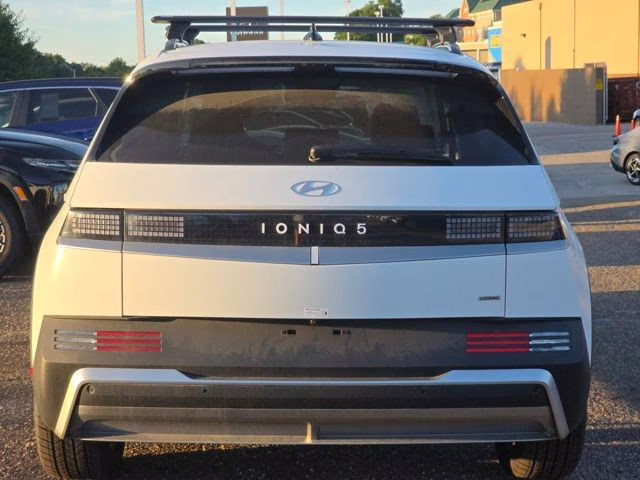 2025 Atlas White Matte Hyundai IONIQ 5 SEL AWD SUV