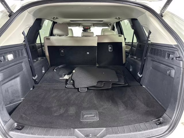 2024 Rhodium White Premium Mazda CX-90 3.3 Turbo Preferred AWD SUV