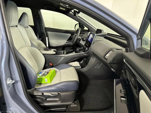 2023 Harbor Mist Gray Pearl Subaru Solterra Limited AWD SUV