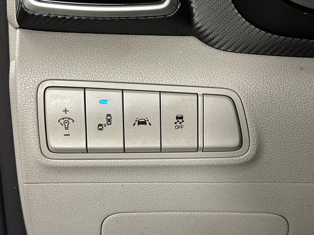 2021 White Cream Hyundai Tucson SEL FWD SUV