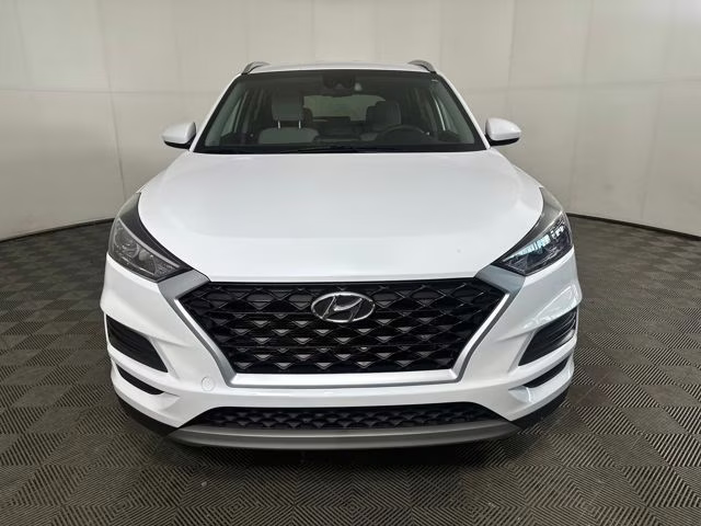 2021 White Cream Hyundai Tucson SEL FWD SUV