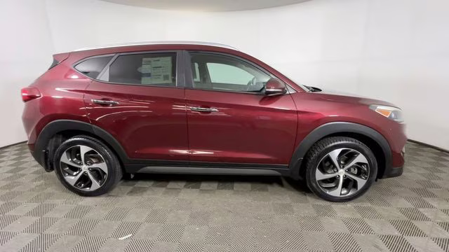 2016 Ruby Wine Hyundai Tucson Limited AWD SUV
