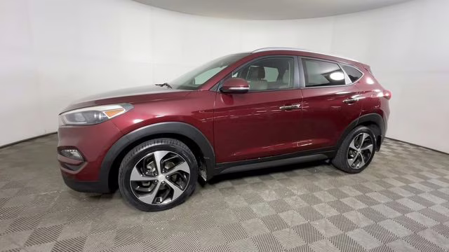 2016 Ruby Wine Hyundai Tucson Limited AWD SUV
