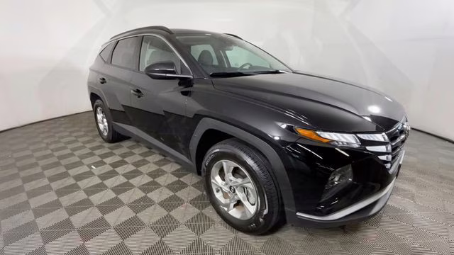 2024 Black Pearl Hyundai Tucson SEL AWD SUV