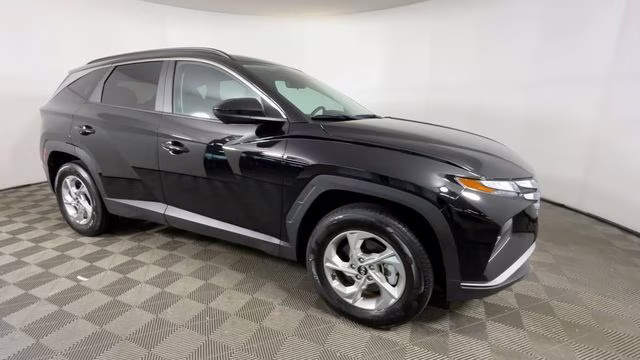 2024 Black Pearl Hyundai Tucson SEL AWD SUV