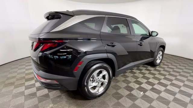 2024 Black Pearl Hyundai Tucson SEL AWD SUV