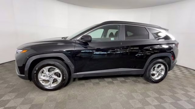2024 Black Pearl Hyundai Tucson SEL AWD SUV