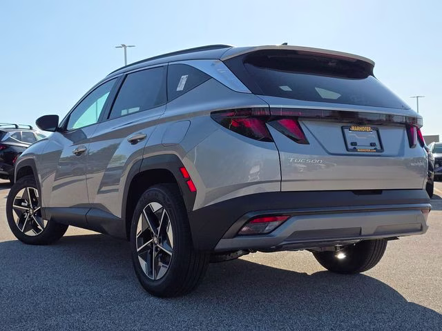 2026 Shimmering Silver Hyundai Tucson Hybrid SEL AWD SUV