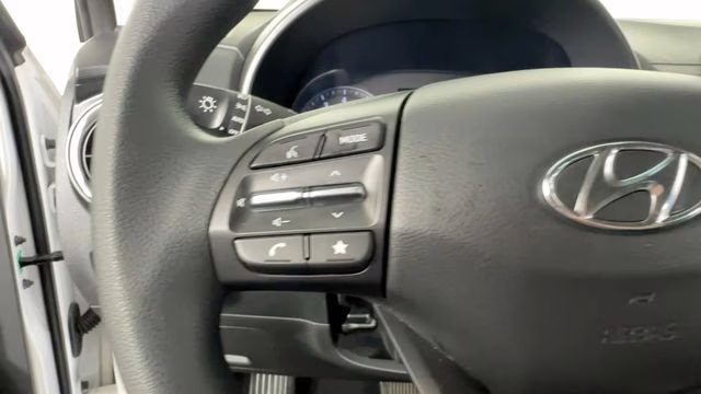 2023 Lunar White Hyundai Kona SEL AWD SUV