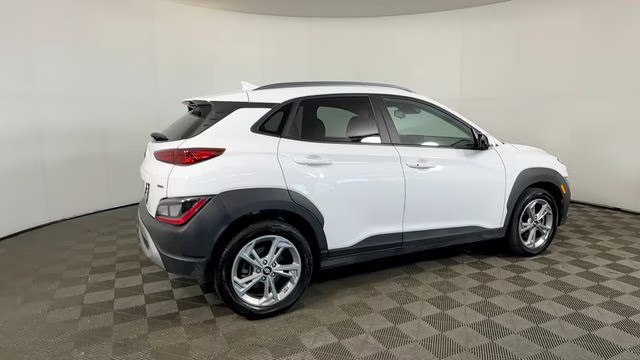 2023 Lunar White Hyundai Kona SEL AWD SUV