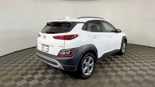 2023 Lunar White Hyundai Kona SEL AWD SUV
