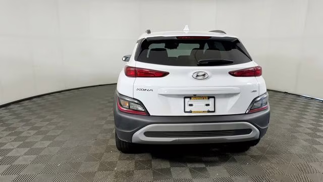 2023 Lunar White Hyundai Kona SEL AWD SUV