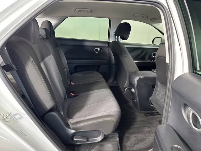 2024 Atlas White Hyundai IONIQ 5 SE RWD SUV