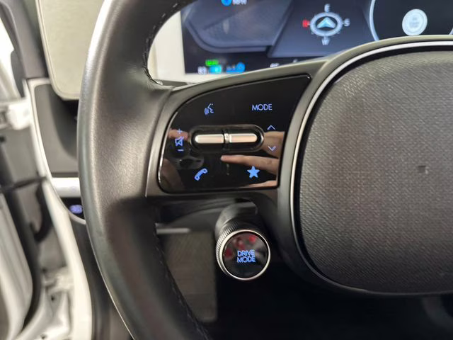 2024 Atlas White Hyundai IONIQ 5 SE RWD SUV