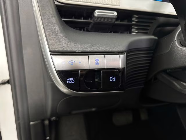 2024 Atlas White Hyundai IONIQ 5 SE RWD SUV