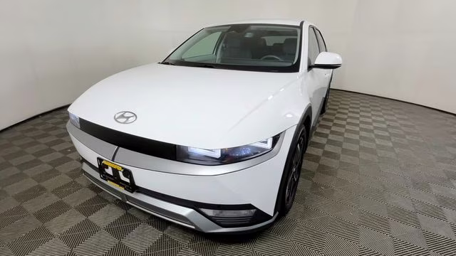 2024 Atlas White Hyundai IONIQ 5 SEL RWD SUV
