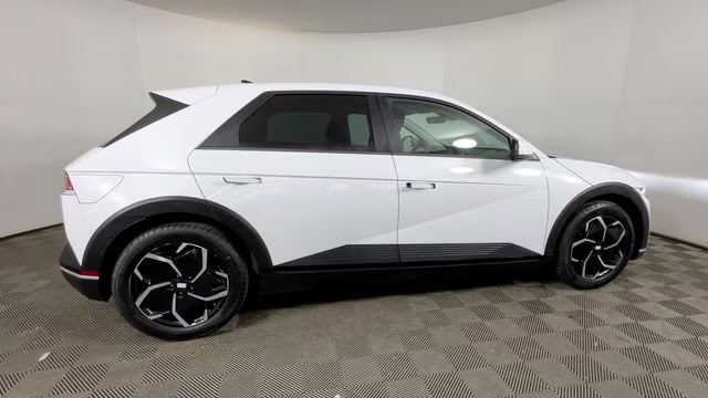 2024 Atlas White Hyundai IONIQ 5 SEL RWD SUV