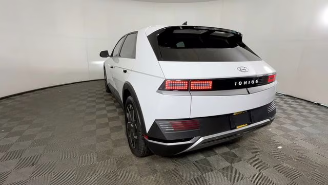 2024 Atlas White Hyundai IONIQ 5 SEL RWD SUV
