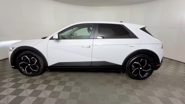 2024 Atlas White Hyundai IONIQ 5 SEL RWD SUV