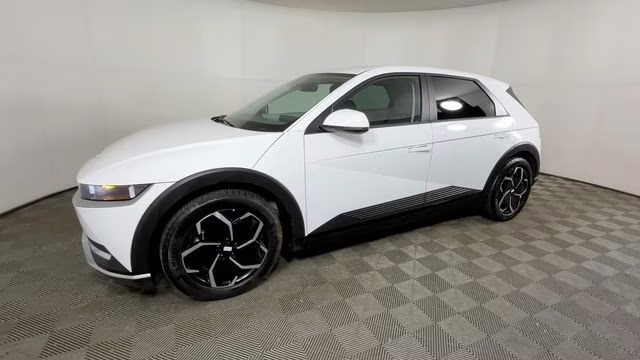 2024 Atlas White Hyundai IONIQ 5 SEL RWD SUV