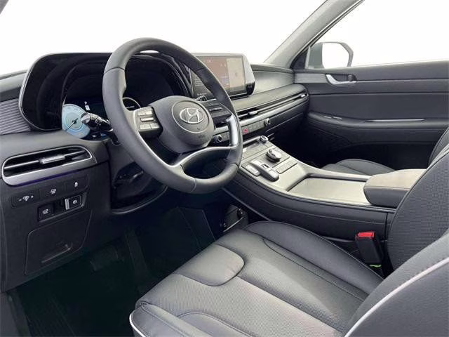 2025 Typhoon Silver Hyundai Palisade Limited AWD SUV