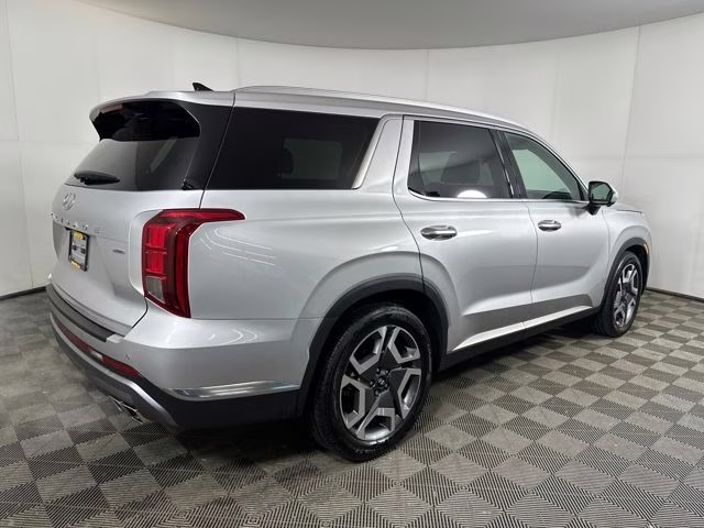 2025 Typhoon Silver Hyundai Palisade Limited AWD SUV