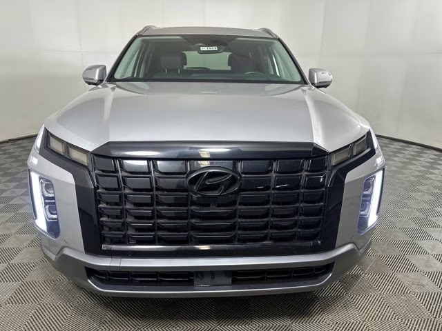 2025 Typhoon Silver Hyundai Palisade Limited AWD SUV