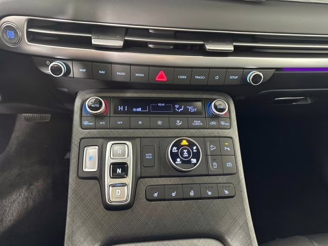 2025 Typhoon Silver Hyundai Palisade Limited AWD SUV