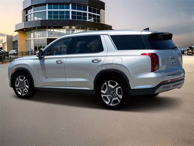 2025 Typhoon Silver Hyundai Palisade Limited AWD SUV