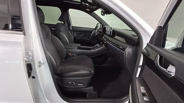 2024 Hyper White Hyundai Palisade Calligraphy Night Edition AWD SUV