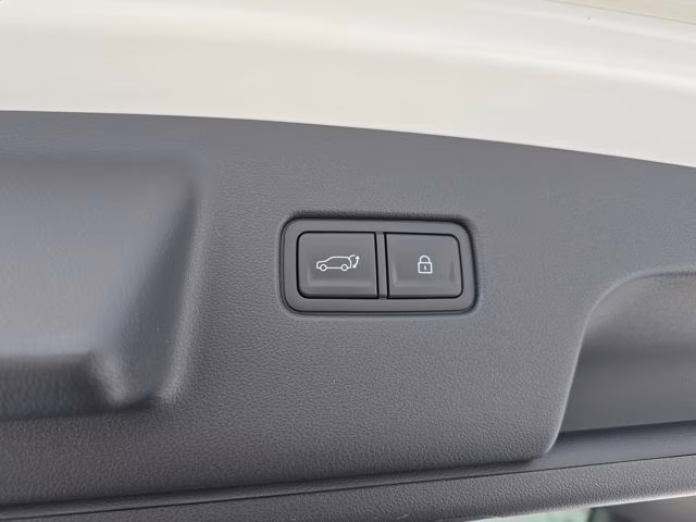 2026 Creamy White Pearl Hyundai Palisade XRT Pro AWD SUV