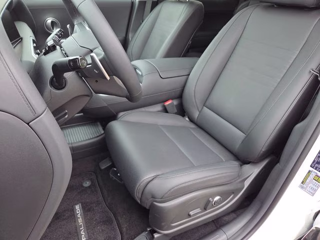 2026 Creamy White Pearl Hyundai Palisade Limited AWD SUV