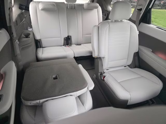2026 Creamy White Pearl Hyundai Palisade Limited AWD SUV