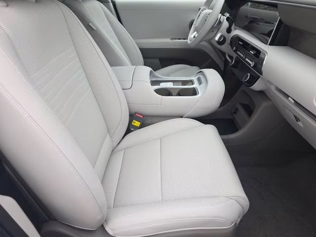 2026 Creamy White Pearl Hyundai Palisade Limited AWD SUV