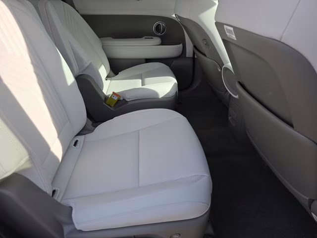 2026 Creamy White Pearl Hyundai Palisade Hybrid SEL AWD SUV