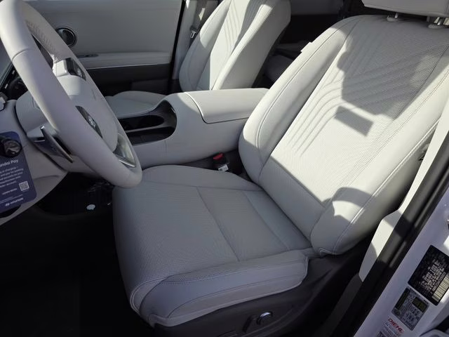 2026 Creamy White Pearl Hyundai Palisade Hybrid SEL AWD SUV