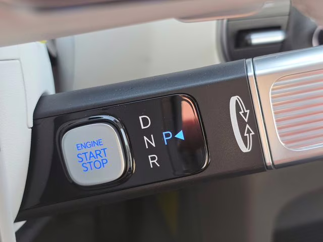 2026 Creamy White Pearl Hyundai Palisade Hybrid SEL AWD SUV