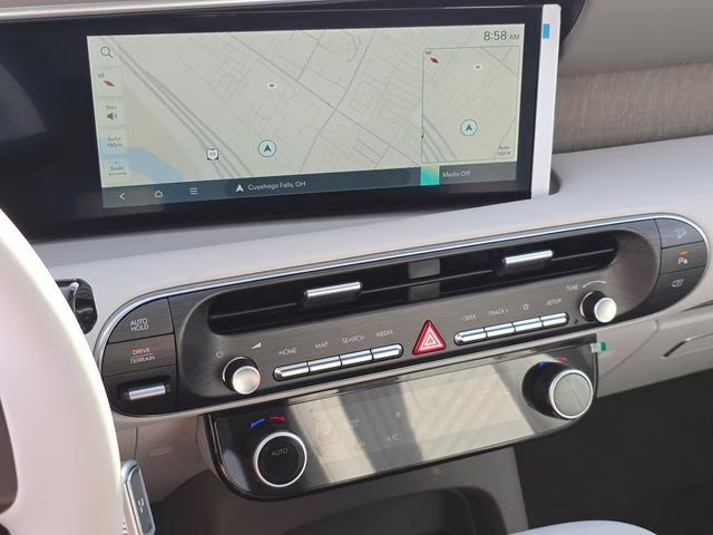 2026 Creamy White Pearl Hyundai Palisade Hybrid SEL AWD SUV
