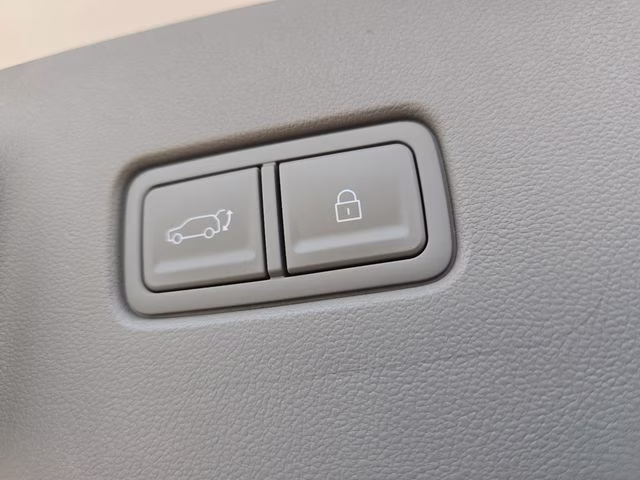 2026 Creamy White Pearl Hyundai Palisade SEL Premium AWD SUV