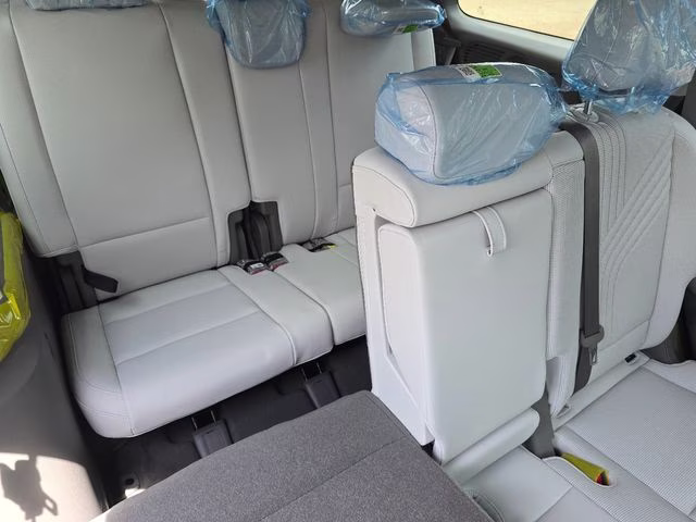 2026 Creamy White Pearl Hyundai Palisade SEL Premium AWD SUV
